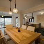 The Ridgehouse