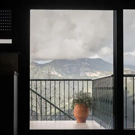 The Ridgehouse * Artemisía